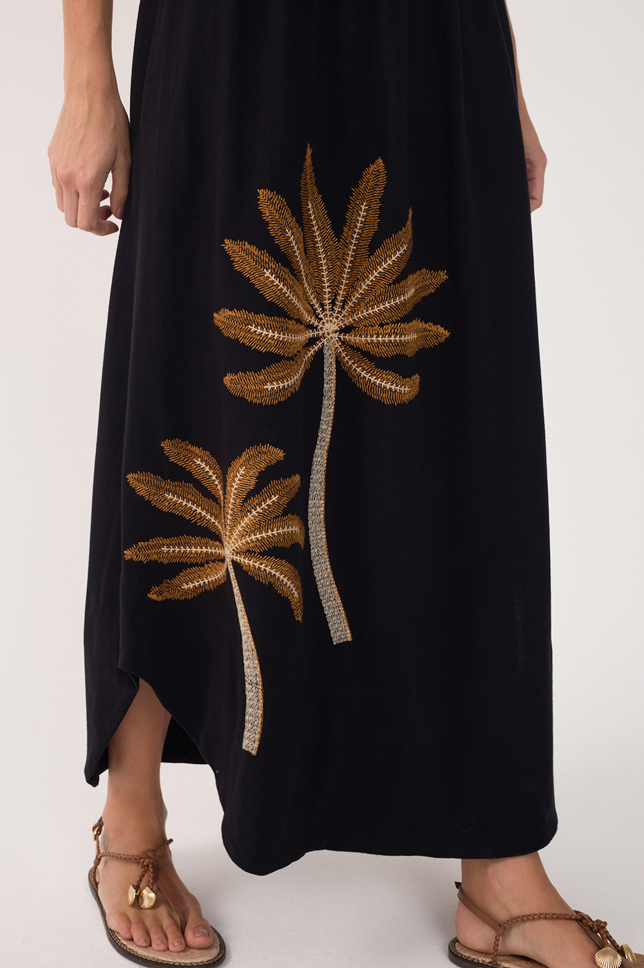 Black Embroidered Coqueiros Maxi Dress