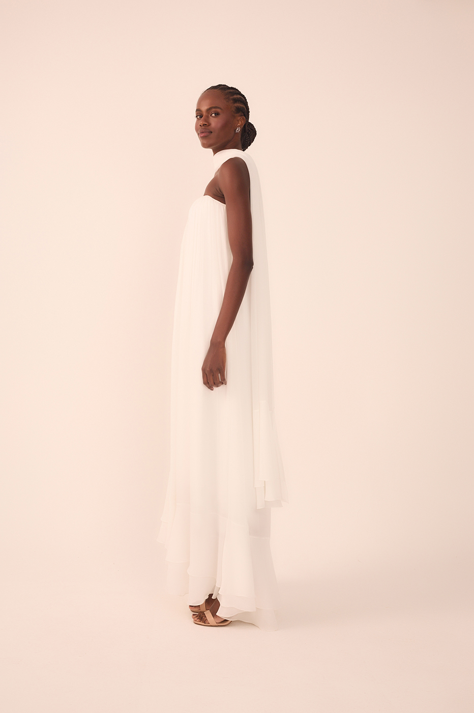 Off-White Chiffon Strapless Gown with Waist Tie ¨C Thati Amorim Collection