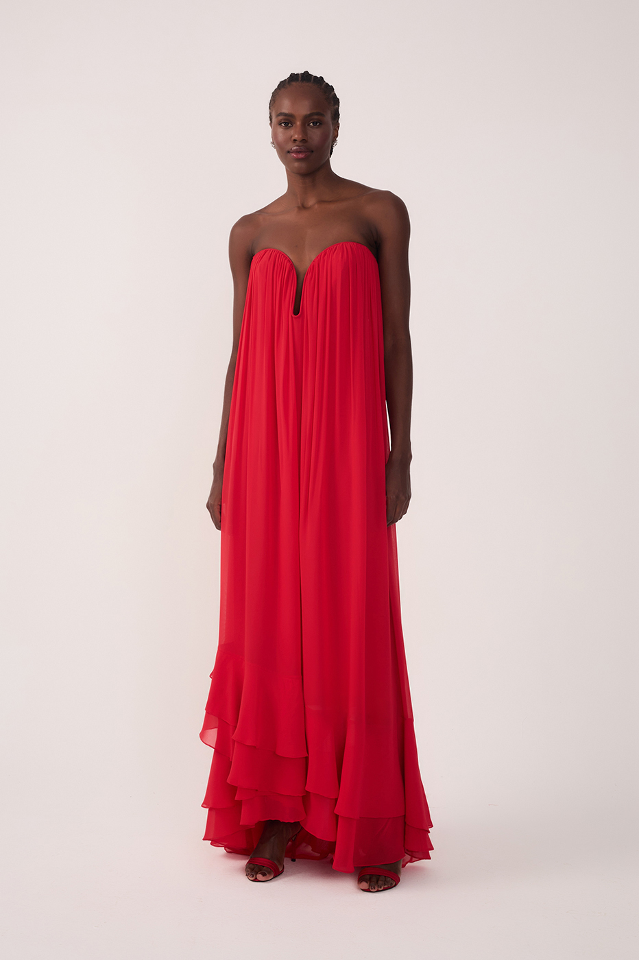 Sunset Red Chiffon Strapless Gown with Waist Tie ¨C Thati Amorim Collection