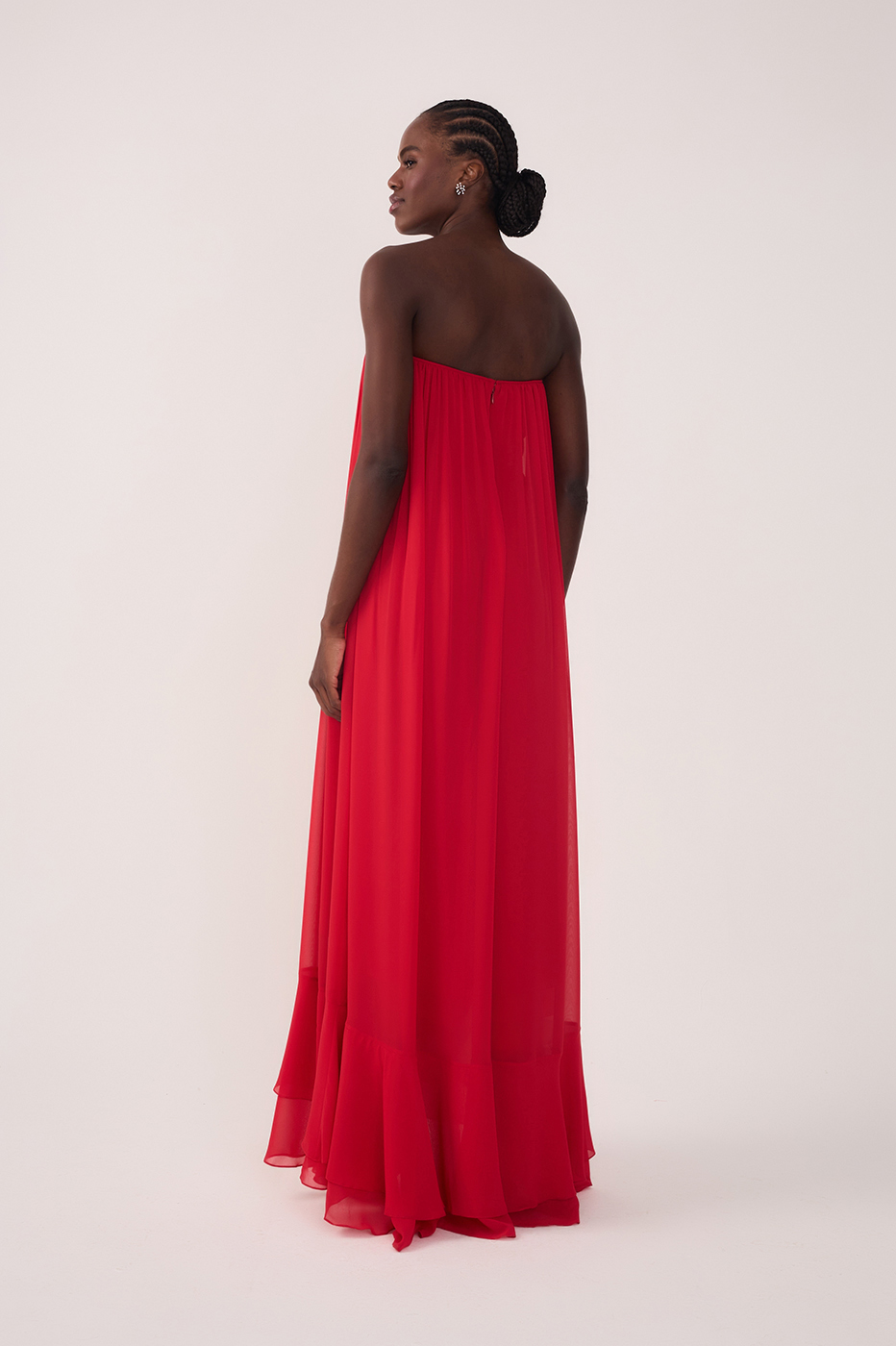 Sunset Red Chiffon Strapless Gown with Waist Tie ¨C Thati Amorim Collection