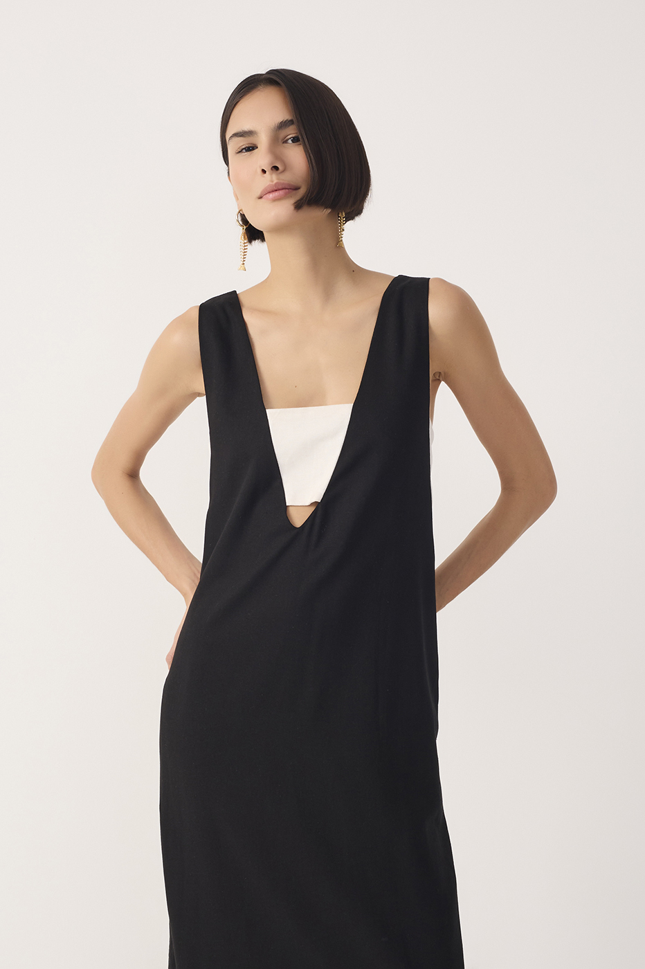 Black Cut-Out Side Slit Linen Midi Dress