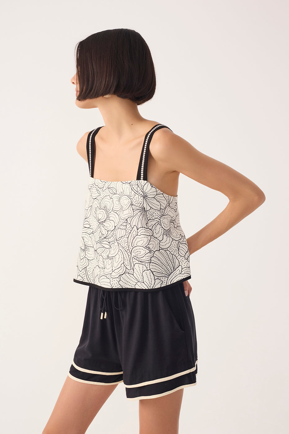 Off-White Ponto A Ponto Straight Neck Linen Top