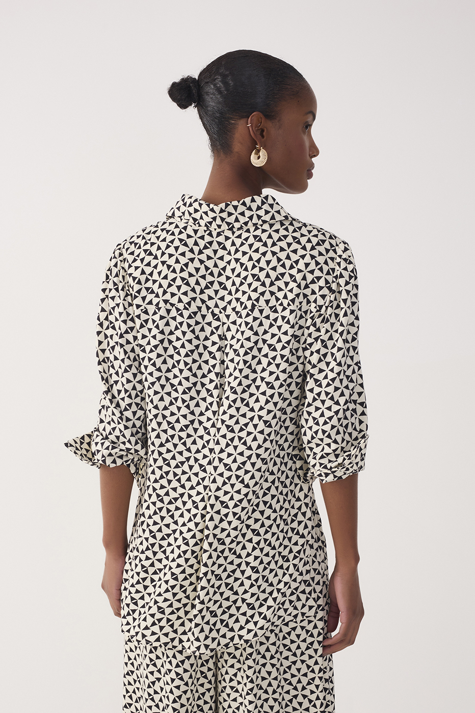 Off-White Vento Collared Buttoned Crepe Shirt