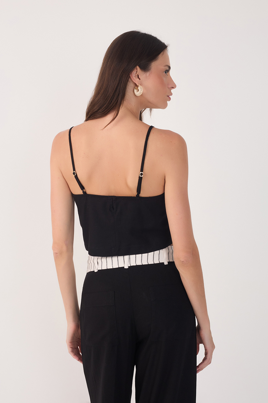 Black Front Knot Sleeveless Blouse