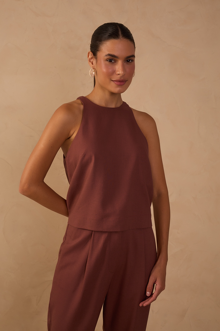 Brown Crew Neck Sleeveless Linen Blouse