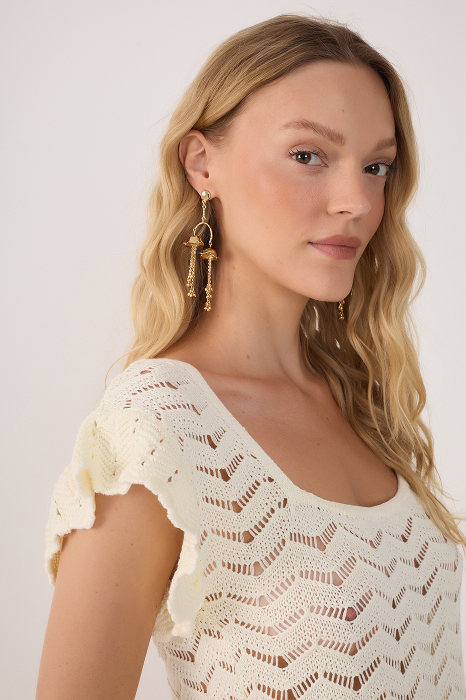 Beige Square Neck Sleeveless Tricot Blouse