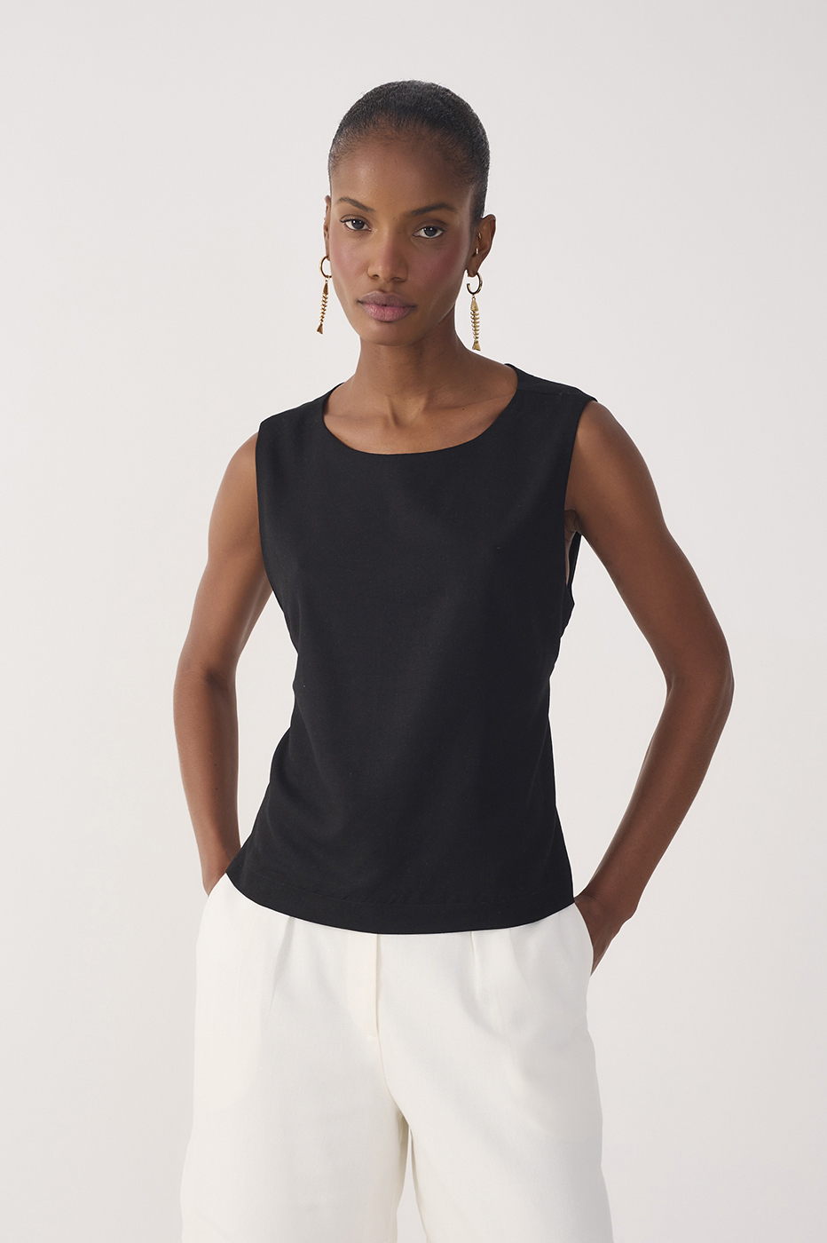 Black Open Back Ties Sleeveless Linen Blouse