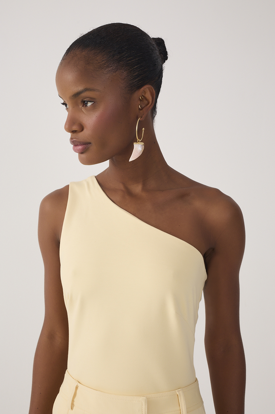 One-Shoulder Tailored Knit Blouse
