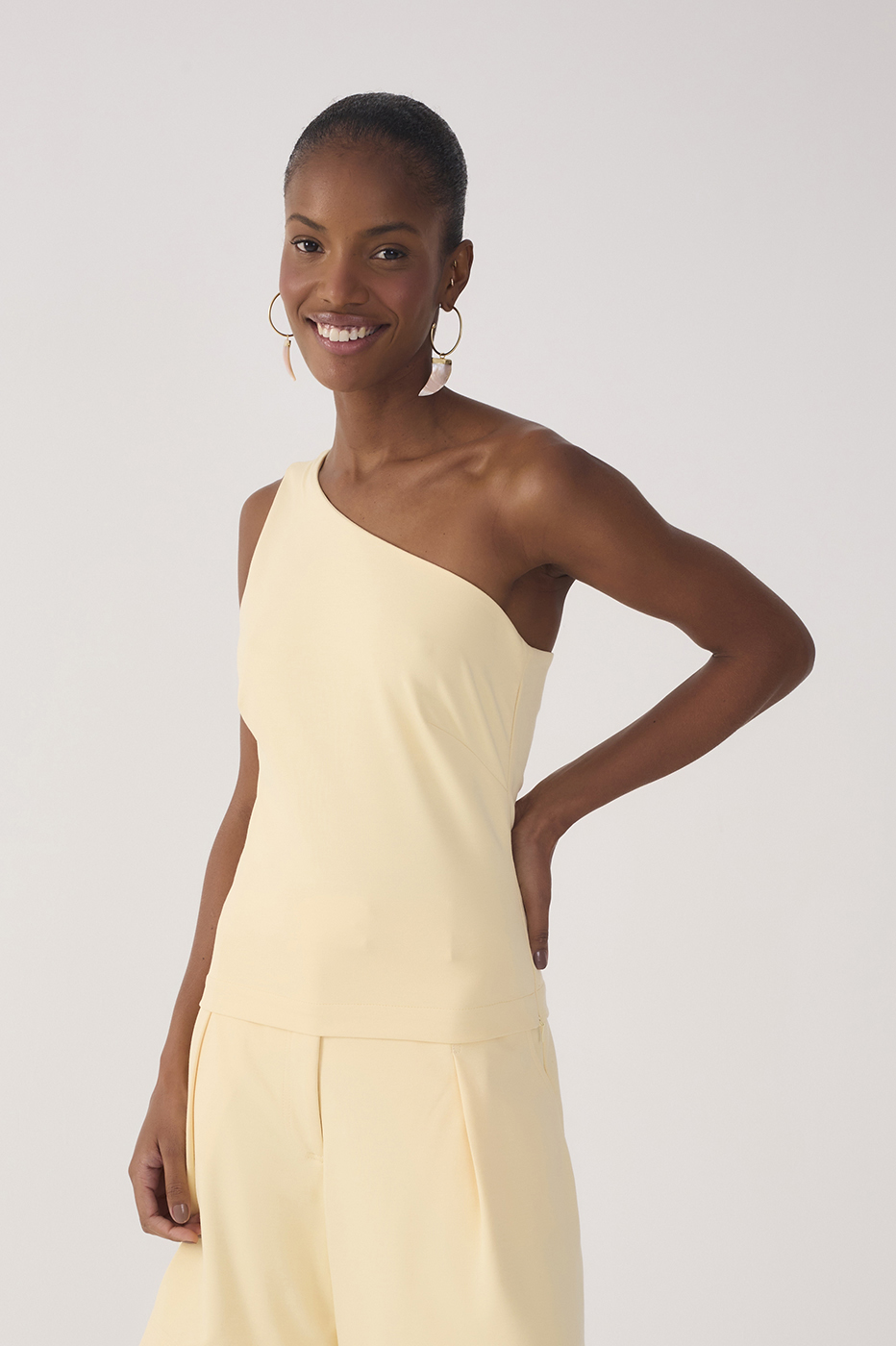 One-Shoulder Tailored Knit Blouse