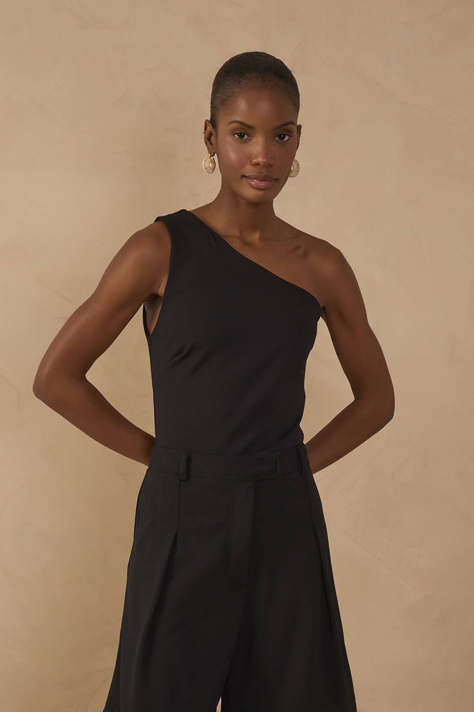 One-Shoulder Tailored Knit Blouse