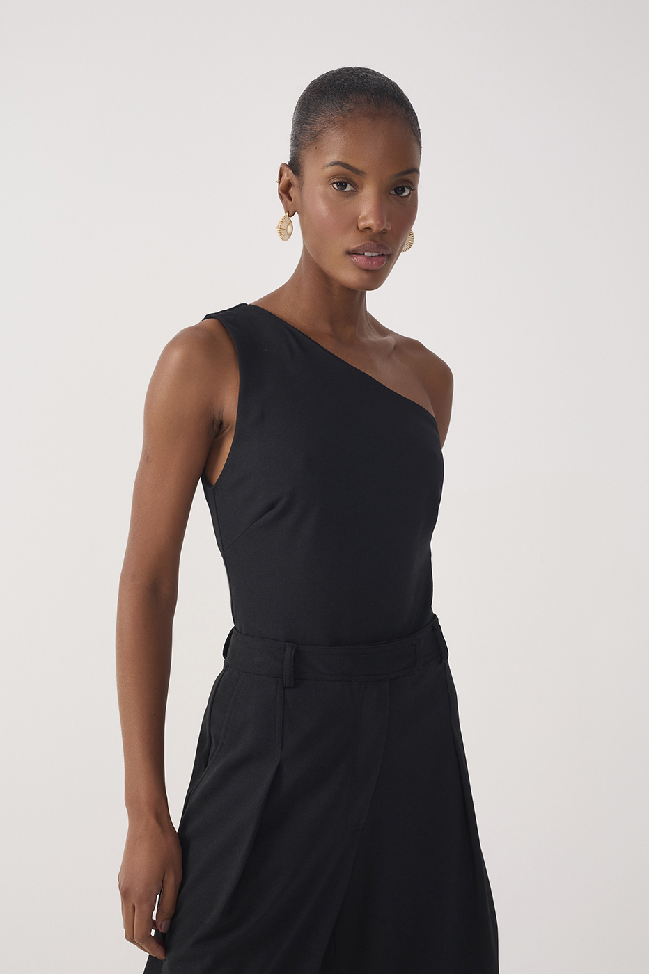 One-Shoulder Tailored Knit Blouse