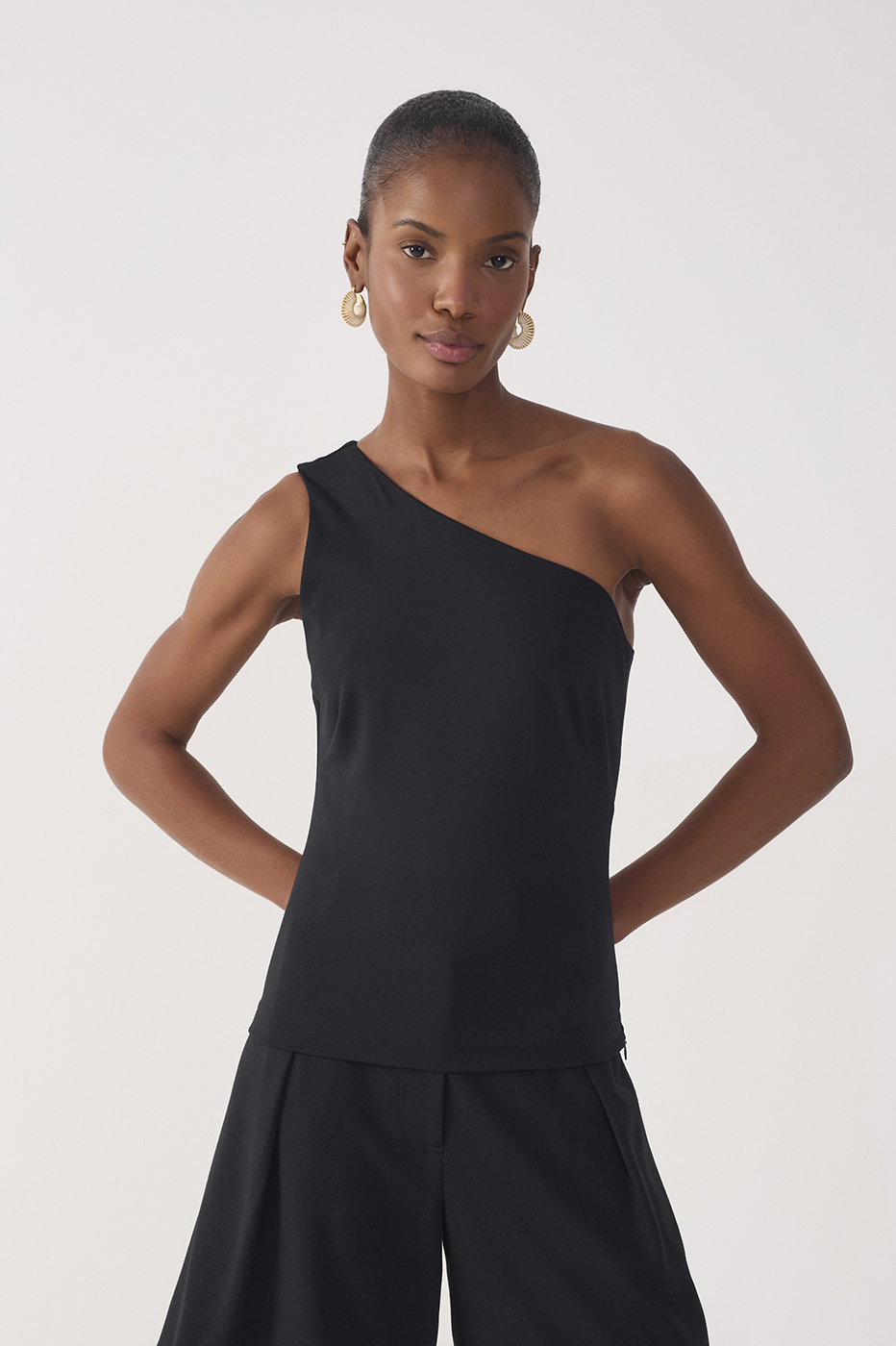 One-Shoulder Tailored Knit Blouse