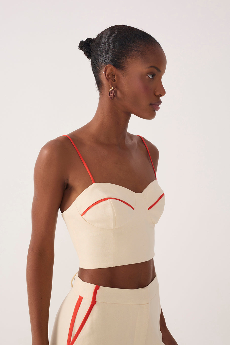 Linen Piped Cutouts Top