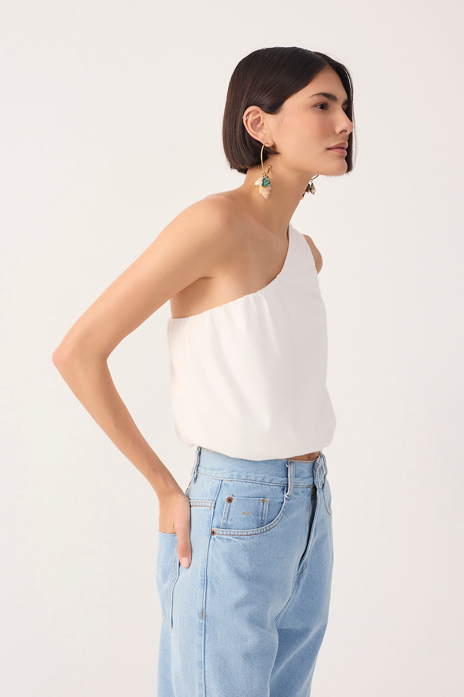 Off-White One-Shoulder Balloon Blouse