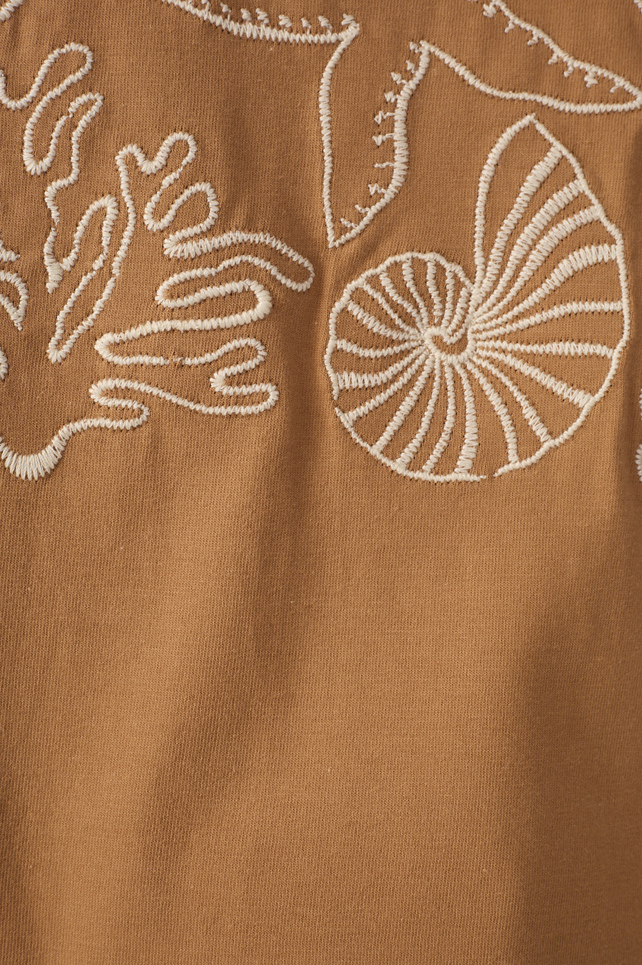 Beige Conchas Embroidered Short Sleeve T-Shirt