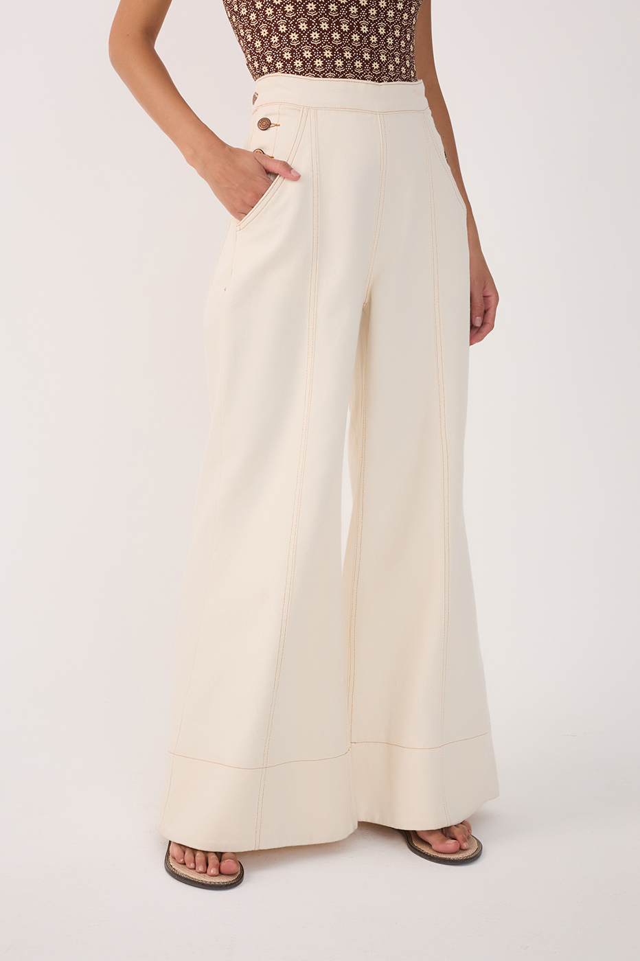 Off-White Buttoned Pockets Wide-Leg Pants