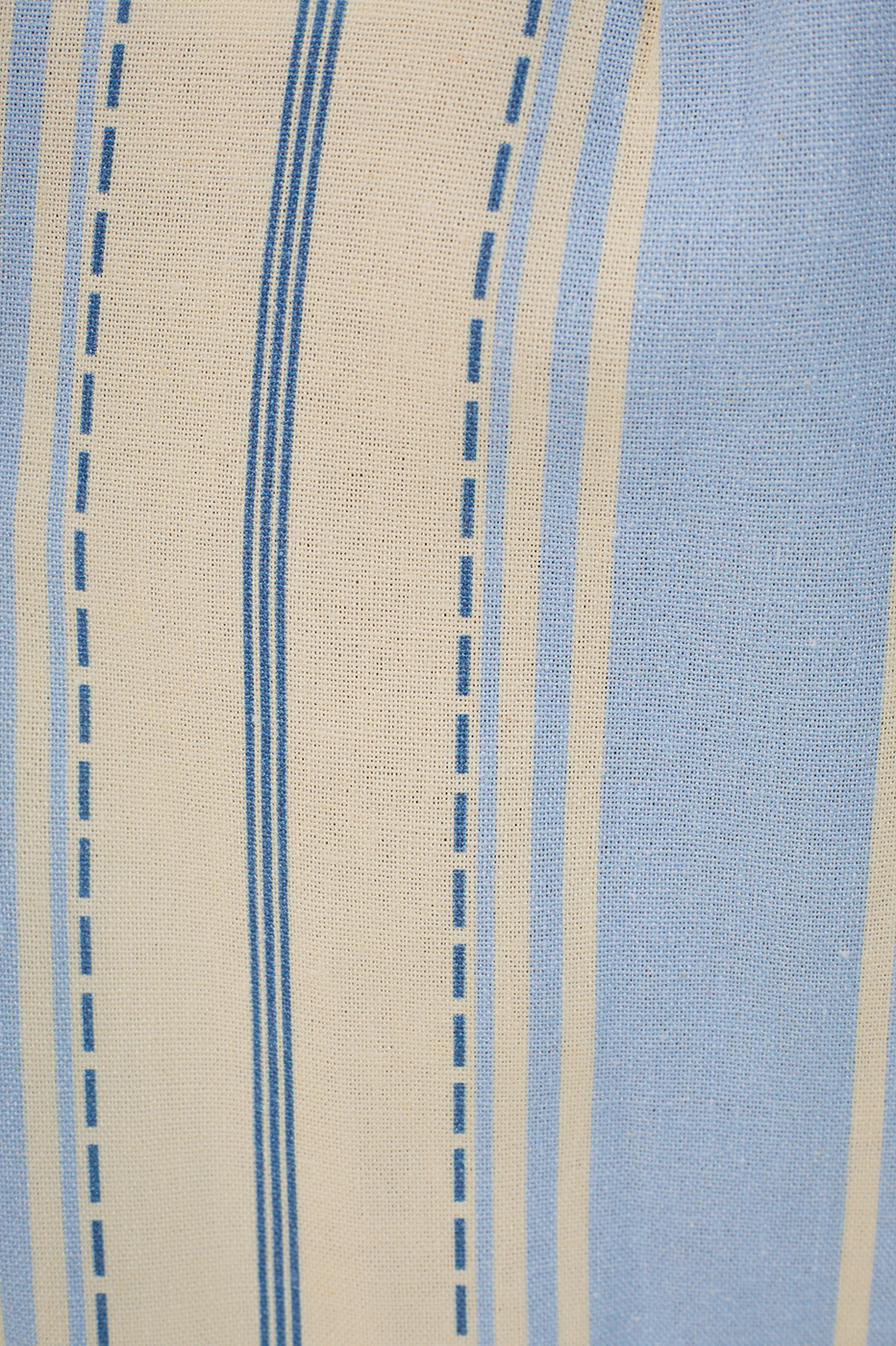 Blue Descanso Pleated Linen Pants
