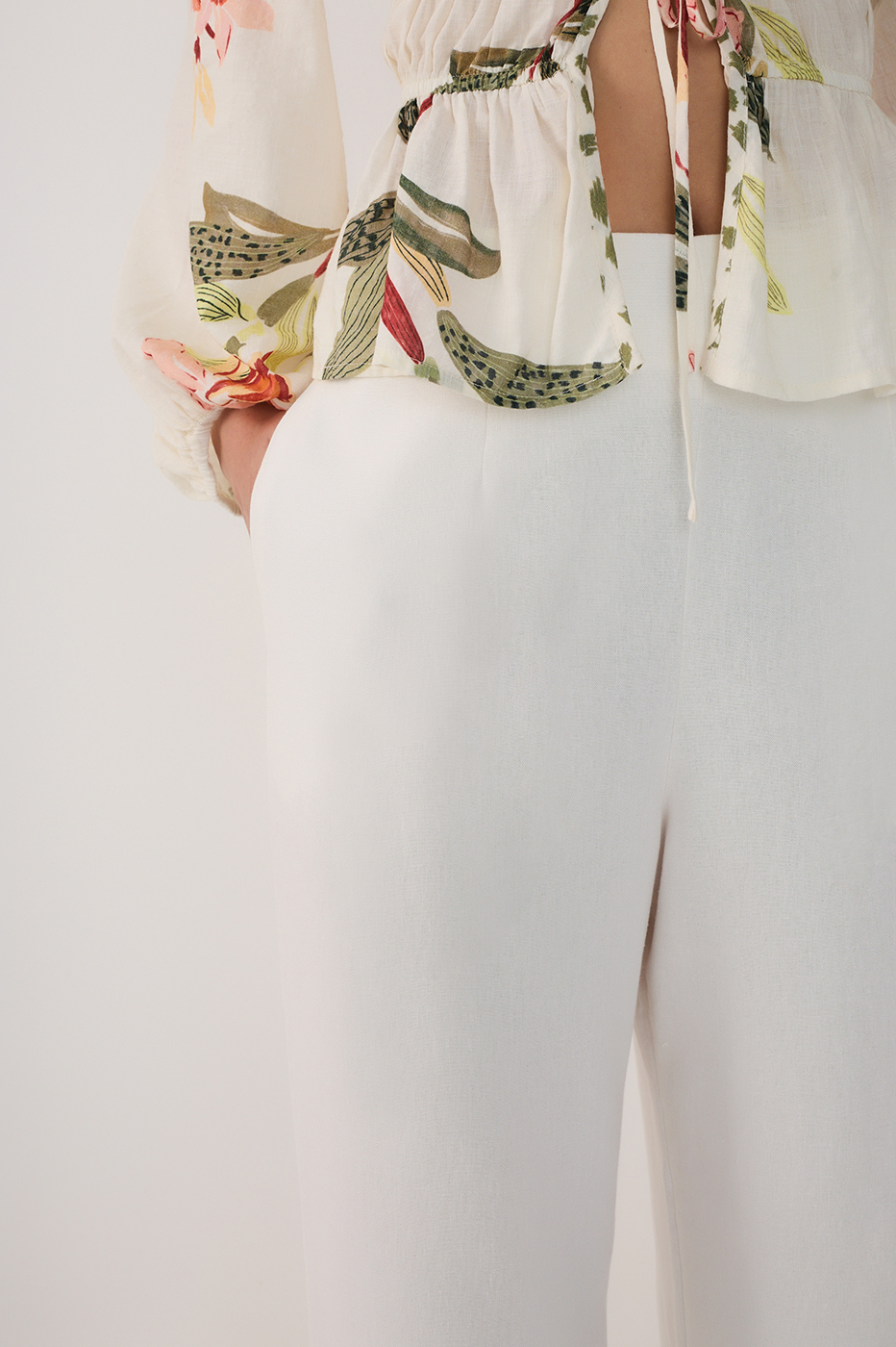 Straight Linen Ruffle Hem Pants