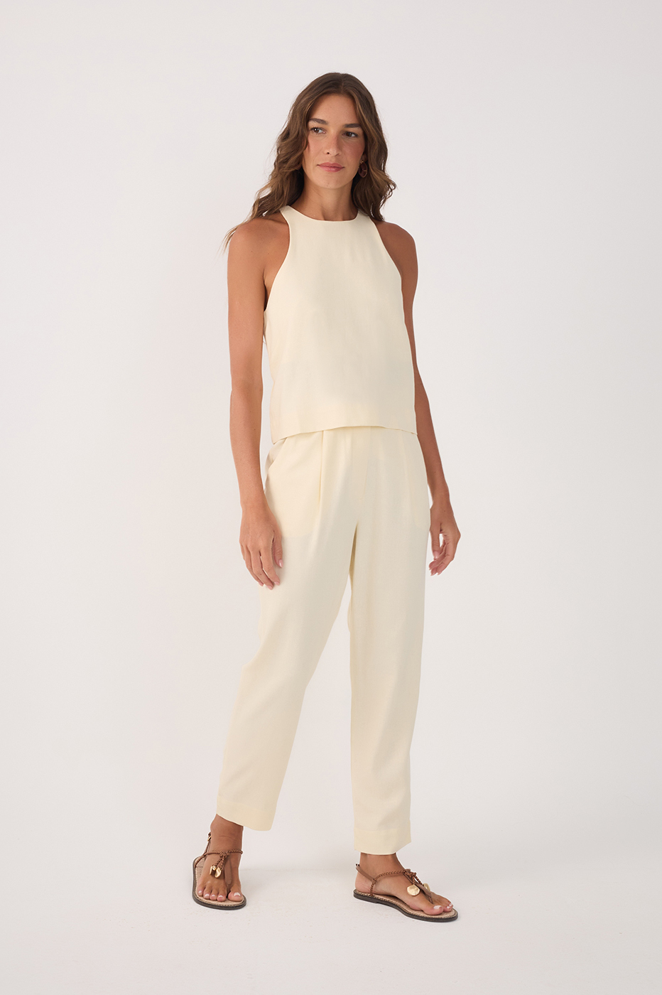 Beige Side Pockets Linen Carrot Pants