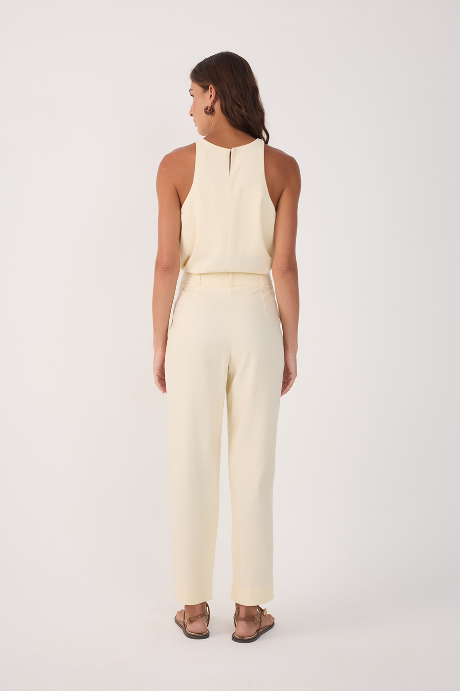 Beige Side Pockets Linen Carrot Pants