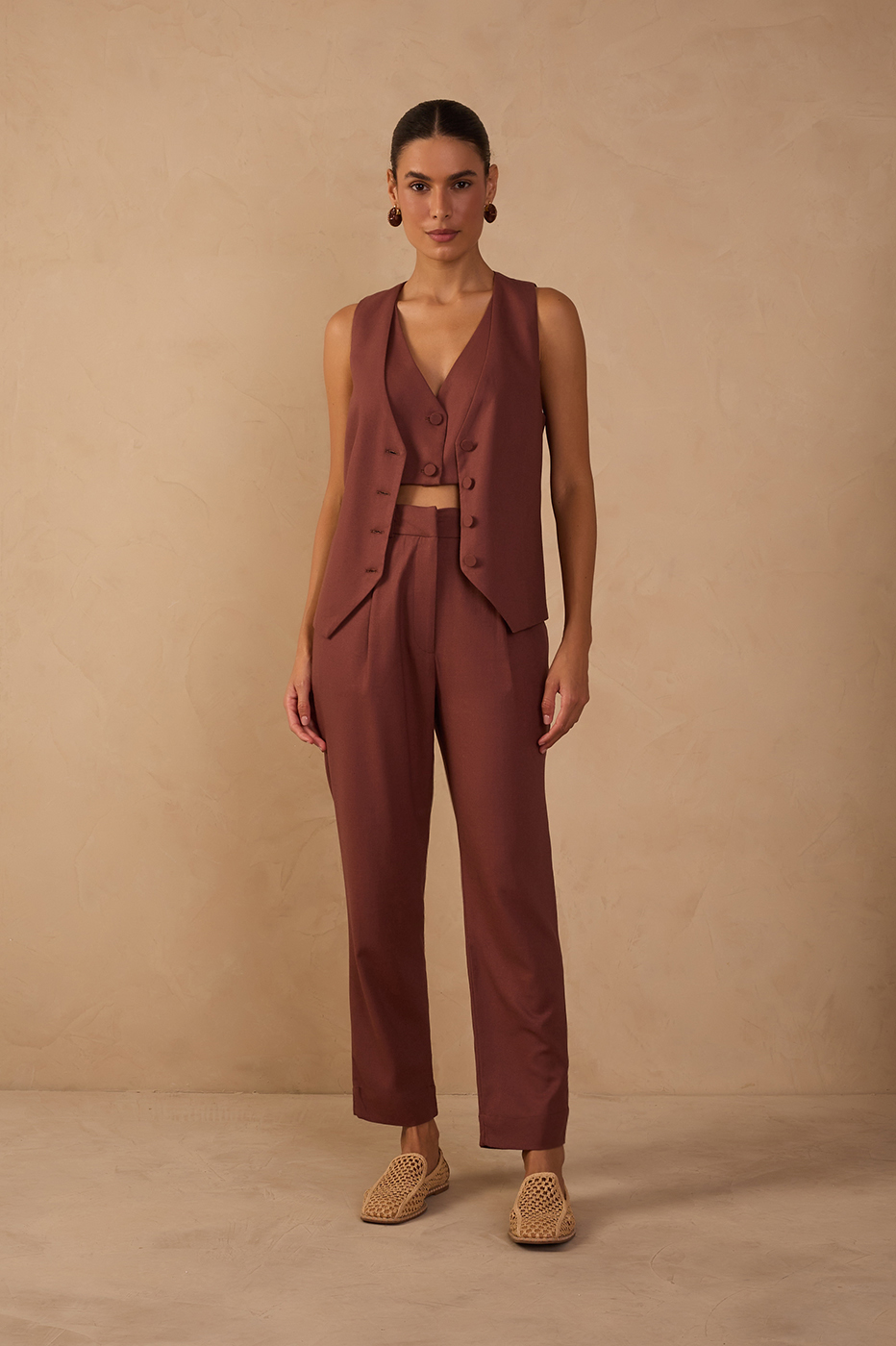 Brown Side Pockets Linen Carrot Pants