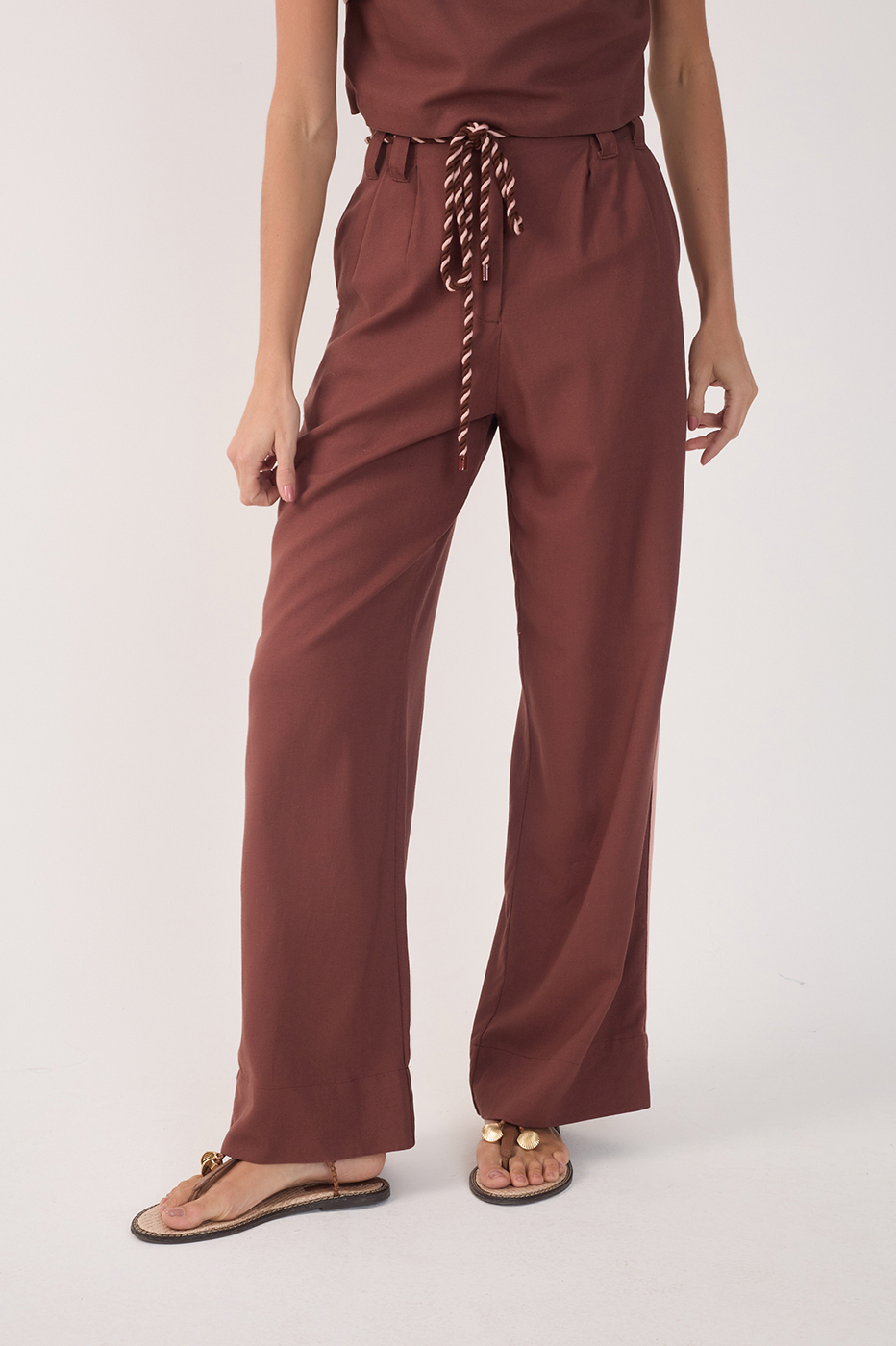 Brown Rope Belt Pockets Pleats Pants