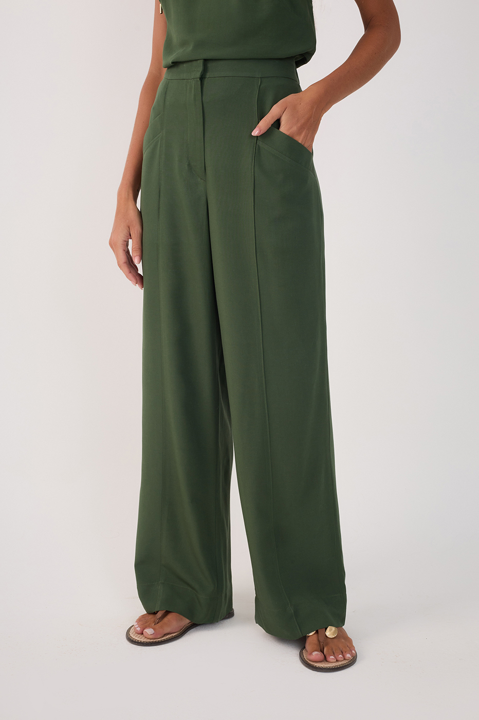 Green Pomar Asymmetric Pockets Pants