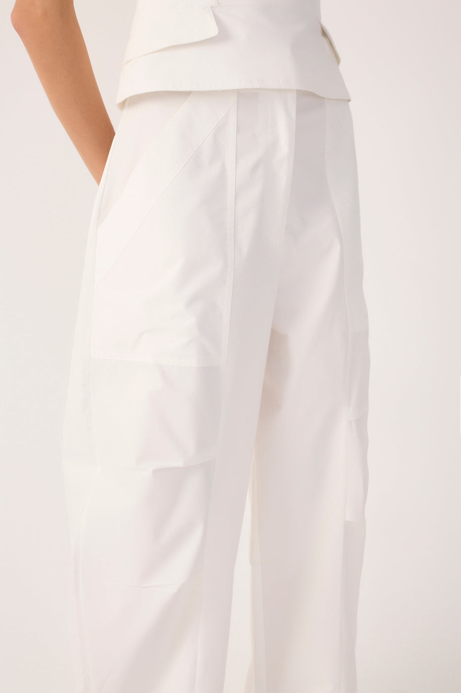 Off-White Topstitching Pleated Cotton Pants