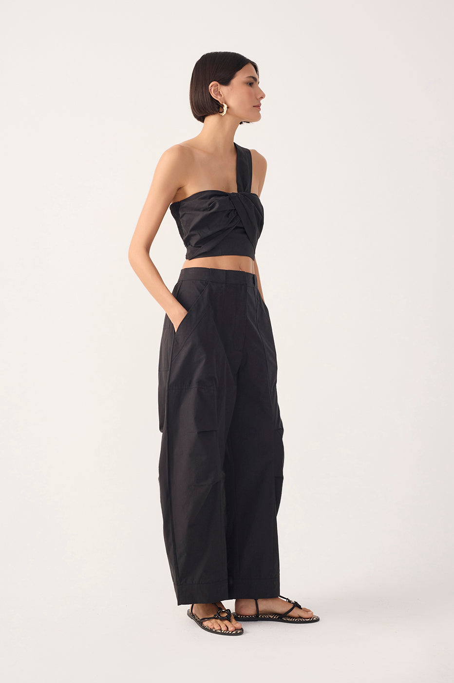 Black Topstitching Pleated Cotton Pants
