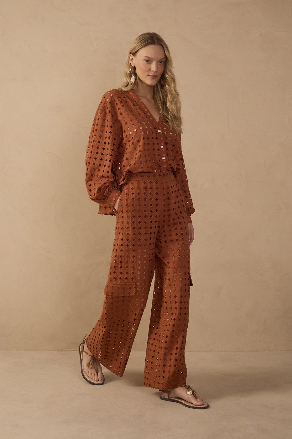 Brown Lace Lined Cargo Pockets Pants