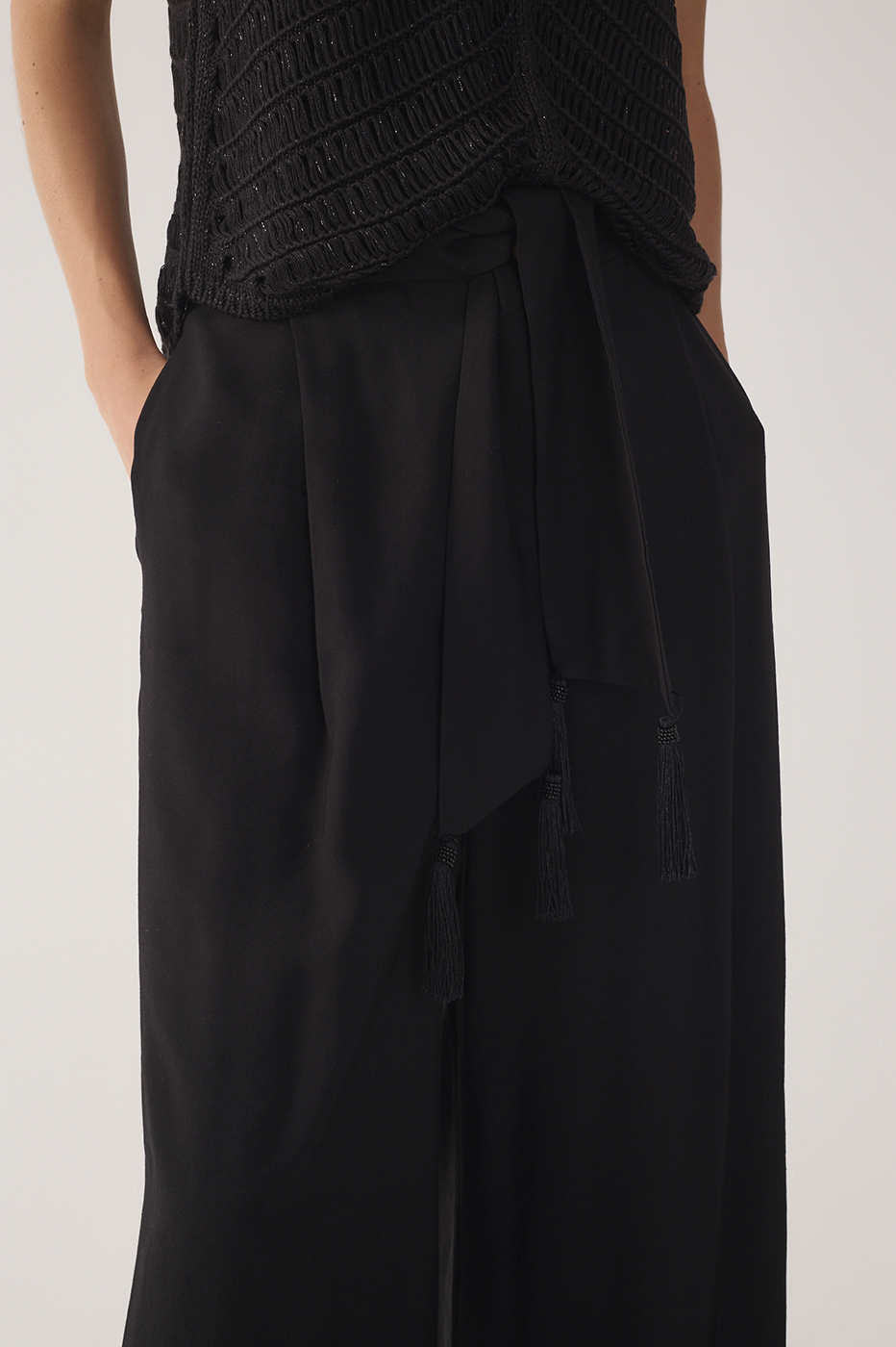 Black Wide-Leg Tie Waist Pants