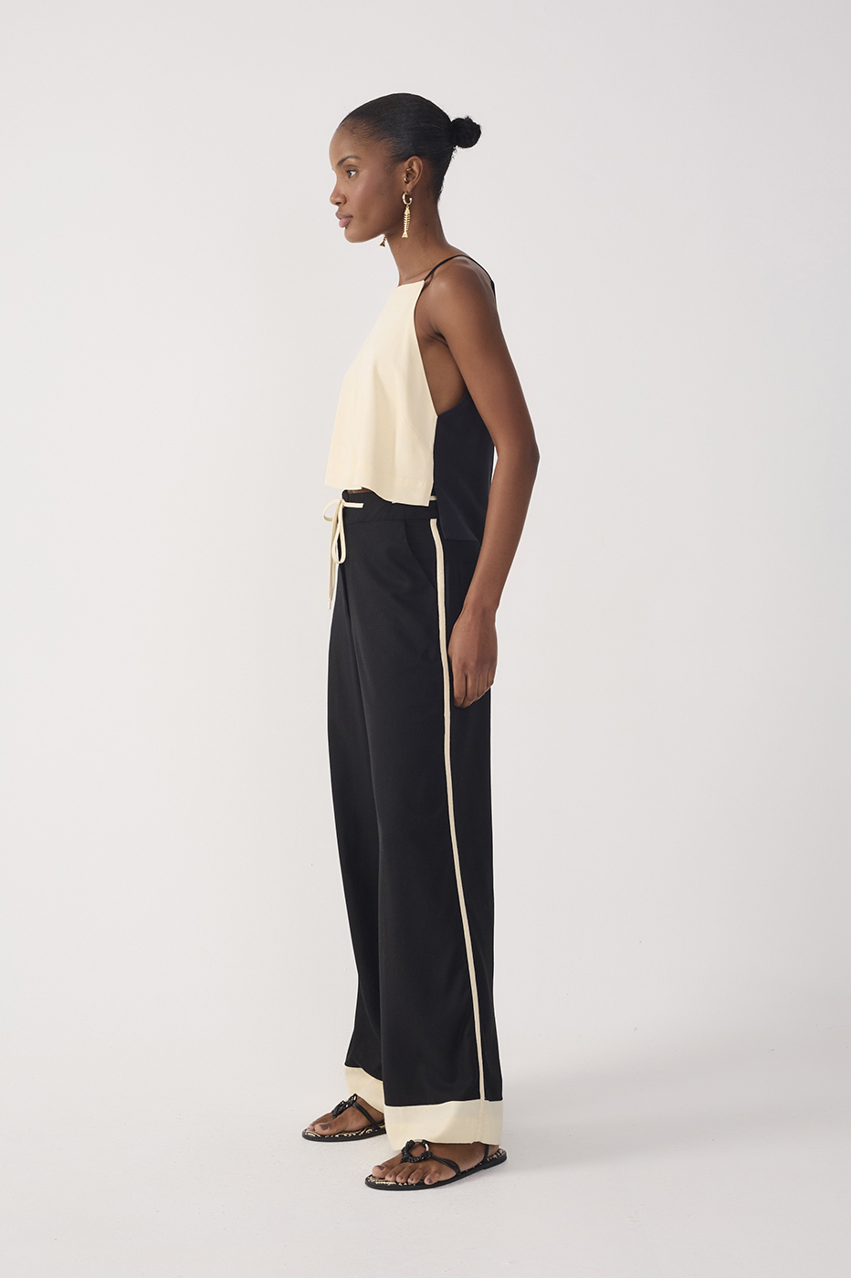 Black Drawstring Pockets Wide-Leg Linen Pants