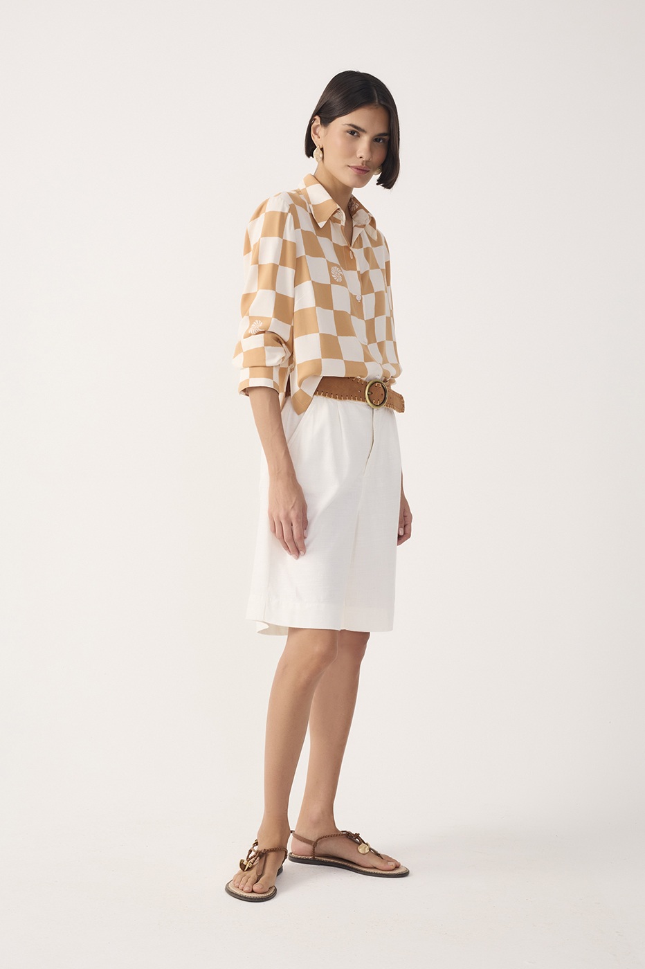 Off-White Pockets Linen Bermuda Shorts