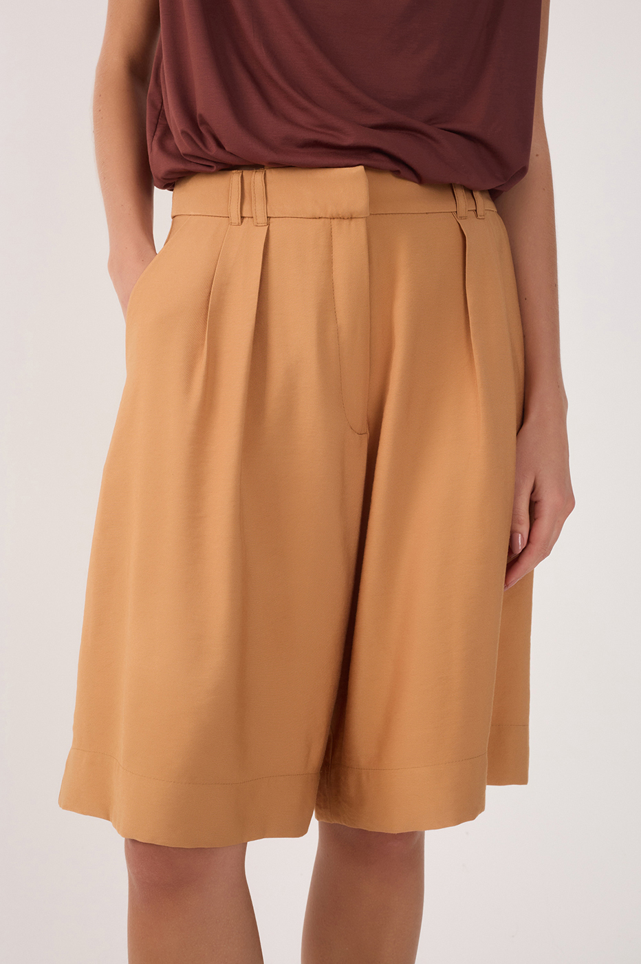 Tailored Pleats Bermuda