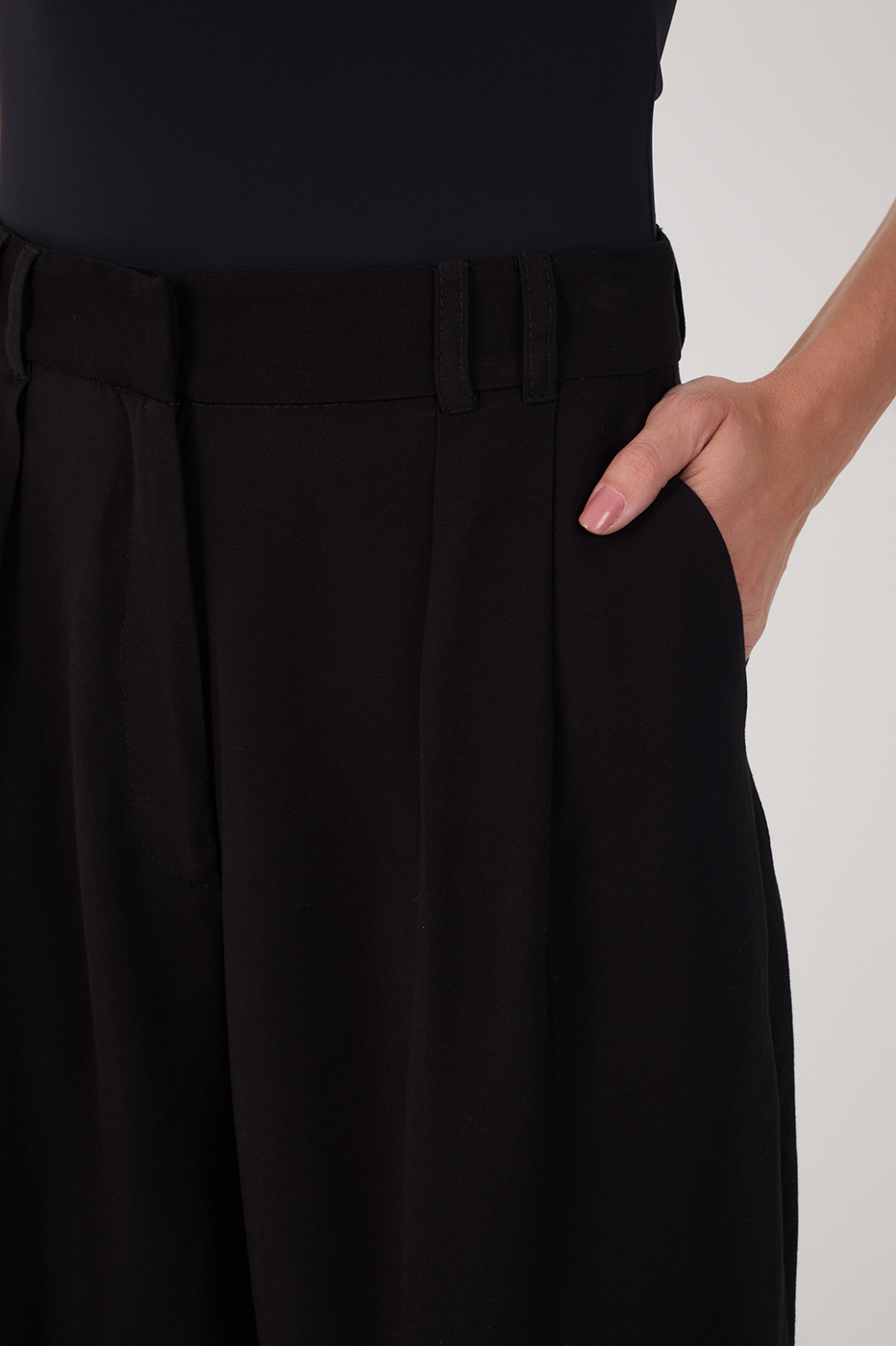 Tailored Pleats Bermuda