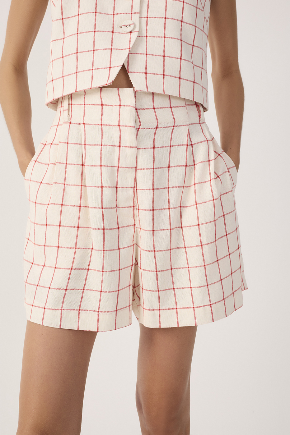 Off-White Plaid Pleated Linen Shorts