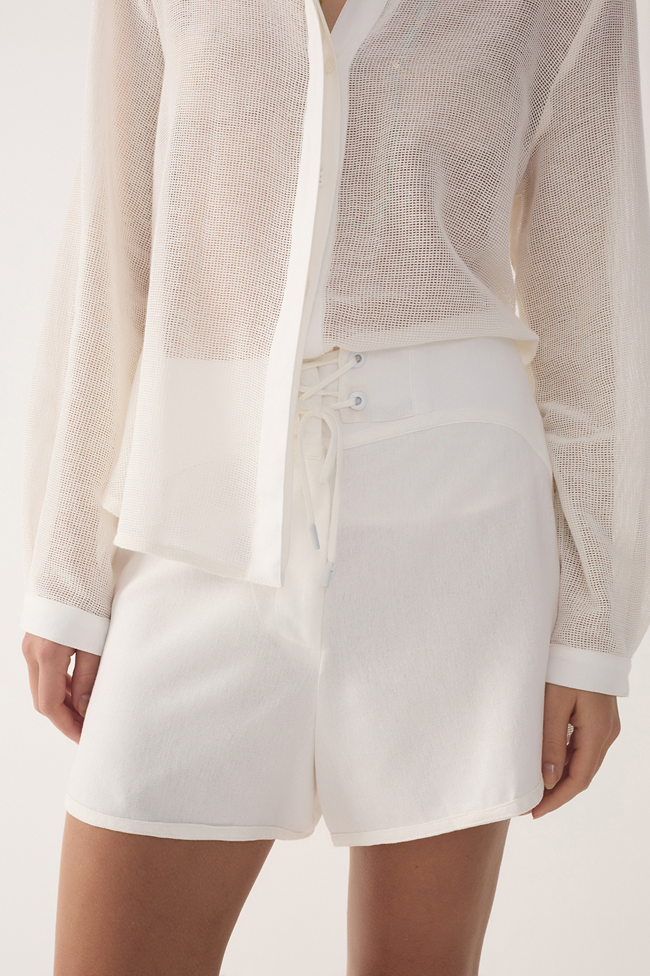 Off-White Drawstrings Linen Shorts