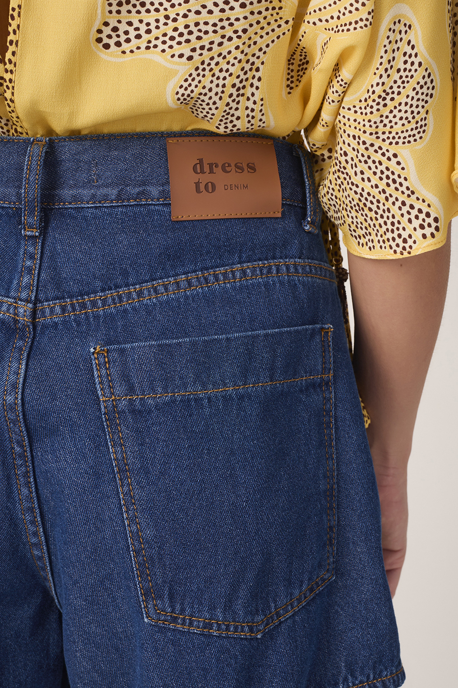 Adjustable Waistband Jeans Shorts