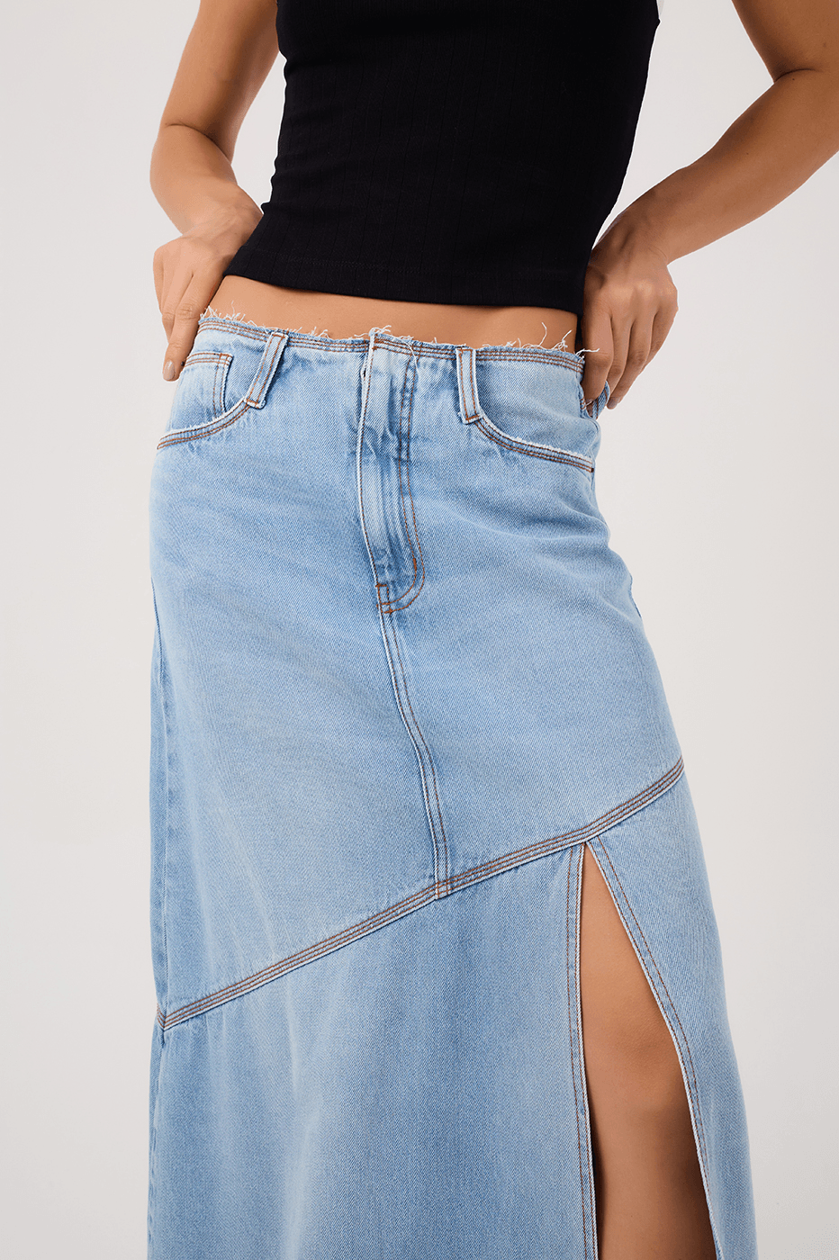 Jeans Skirt with Frayed Waist