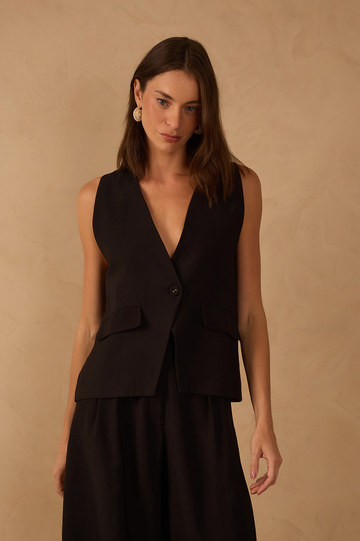 Elongated Back Elastic Vest