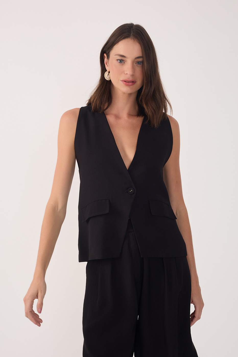 Elongated Back Elastic Vest