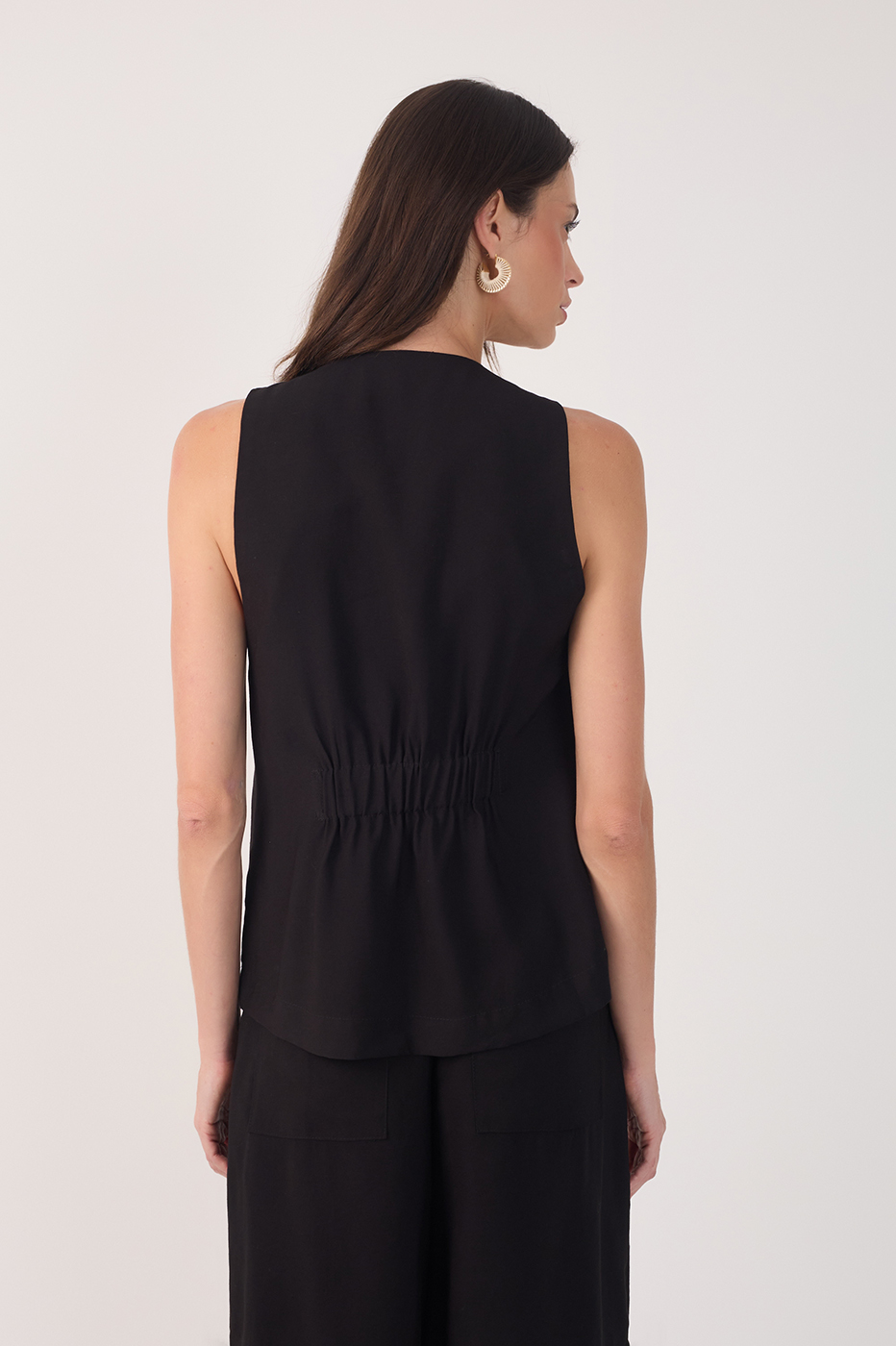 Elongated Back Elastic Vest