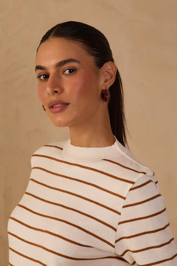 Encanto Small Hoop Earrings
