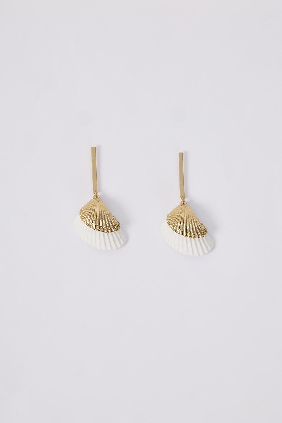 Shell Set Earrings
