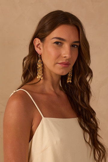 Beige Som do Mar Wooden Beads Earrings