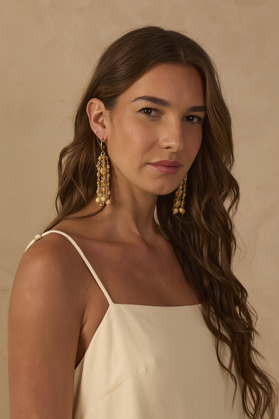 Beige Som do Mar Wooden Beads Earrings