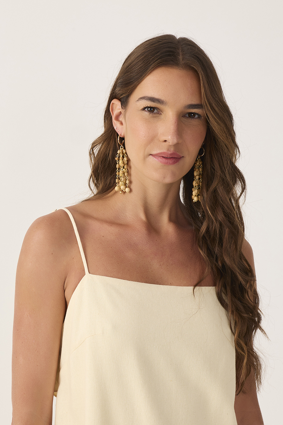 Beige Som do Mar Wooden Beads Earrings