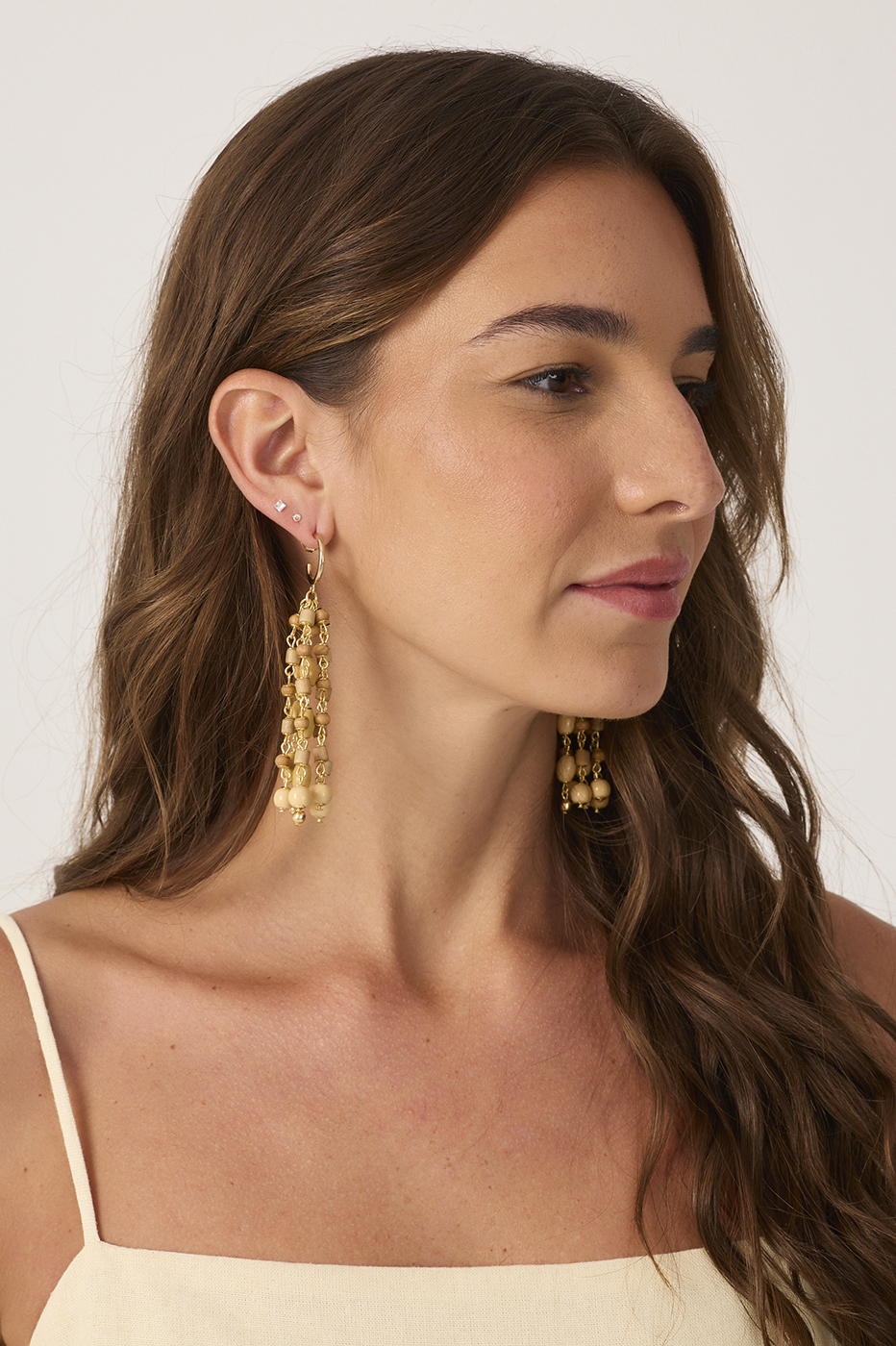 Beige Som do Mar Wooden Beads Earrings