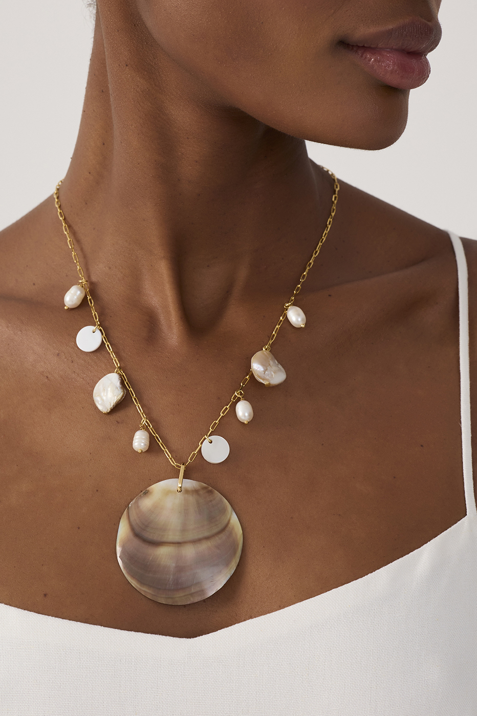 Lagoon Mother-of-Pearl Necklace