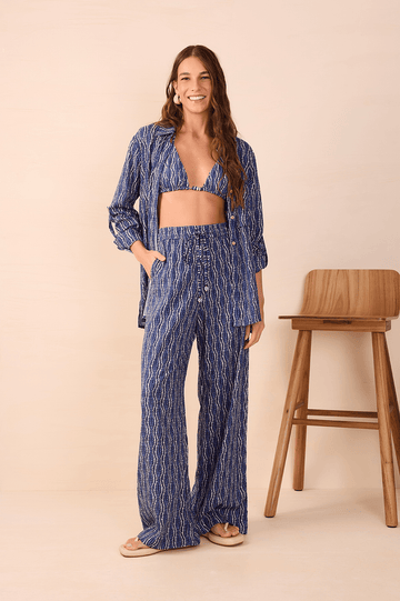 Pants with Current Print